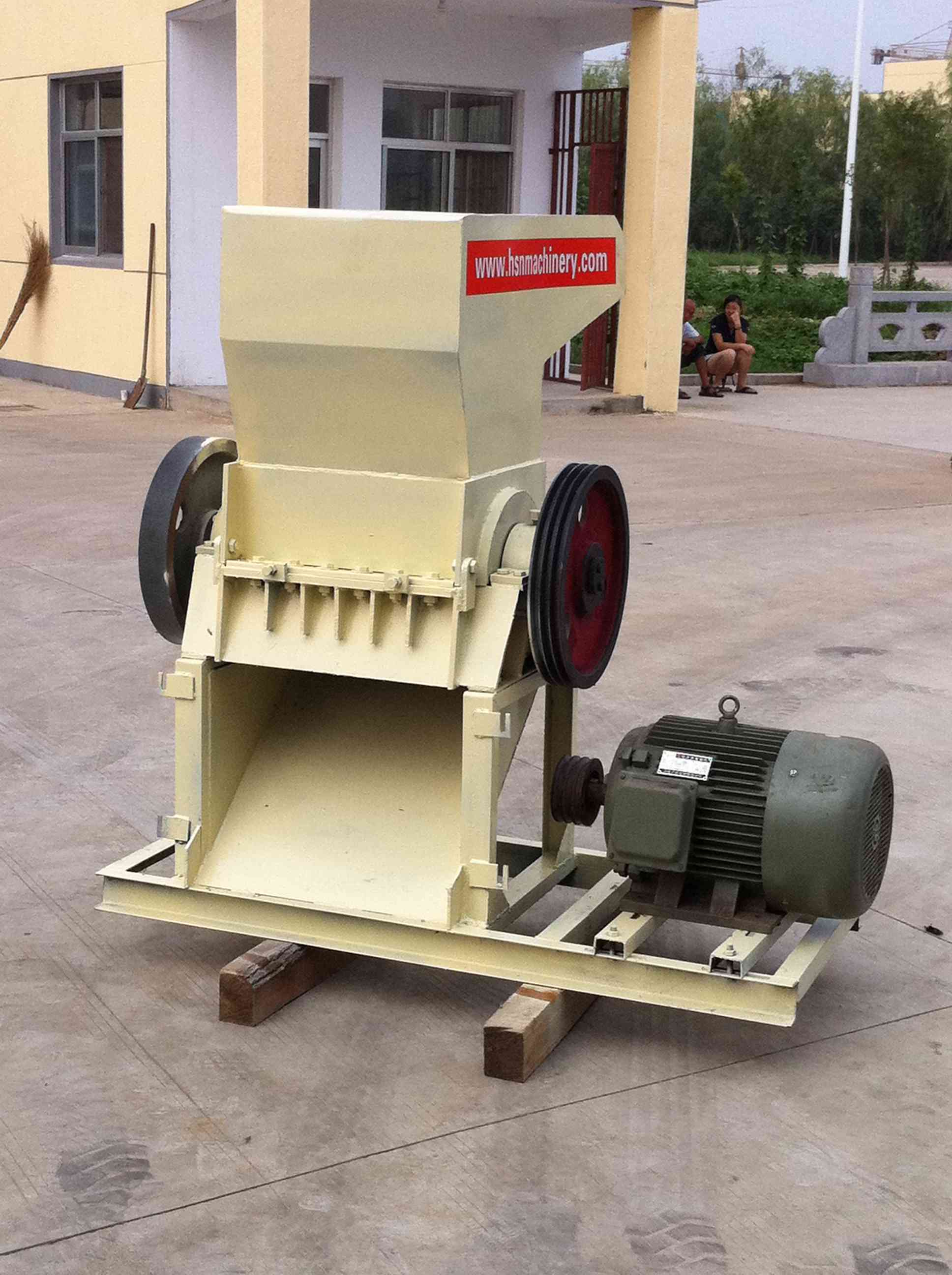 Textile Waste Crushing Machine